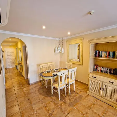 Bel Proche De La Daire *